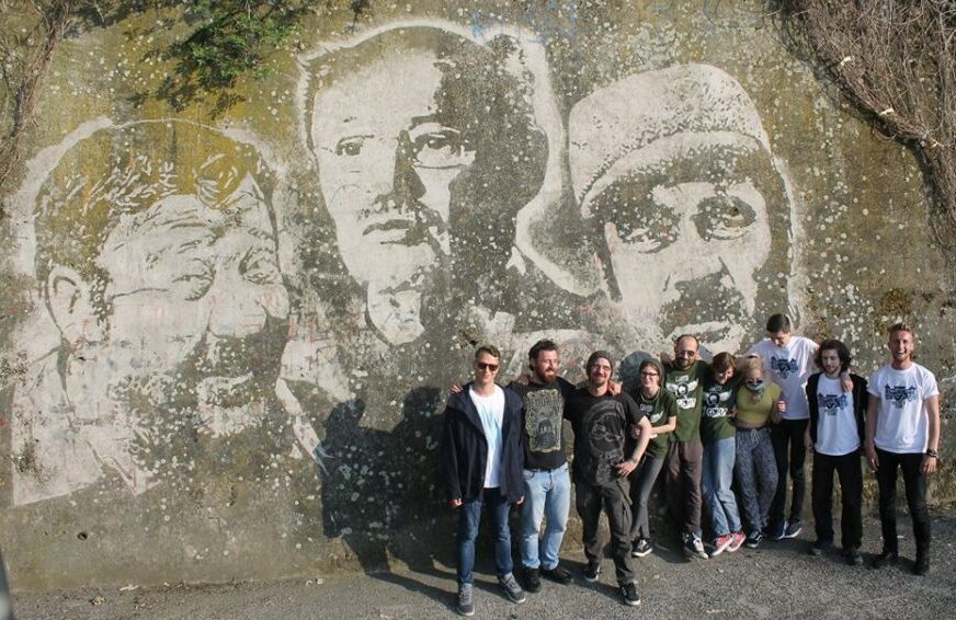 Mural povezao mlade: Glumci Pavle, Mustafa i Boris ujedinili Brčko