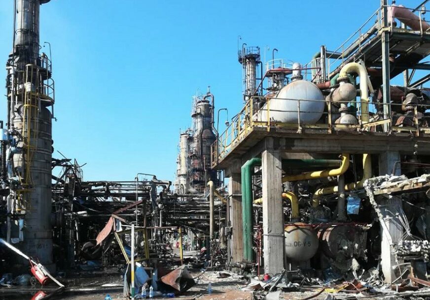 DAN POSLIJE EKSPLOZIJE Pogledajte kako izgleda unutrašnjost Rafinerije nafte u Brodu (FOTO)