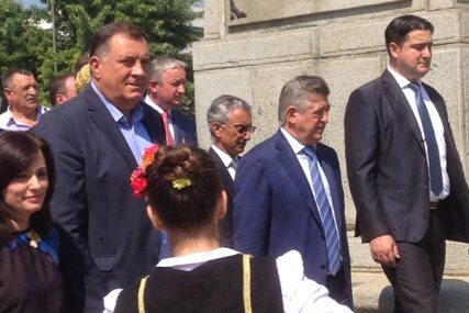 SRPSKAINFO SAZNAJE U Laktašima se sastali Dodik i Mićić, tema izbori u Bijeljini