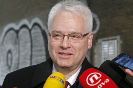 Josipović osuo paljbu po Kolindi: Sramoti državu, Škoro je za nju TV U BOJI