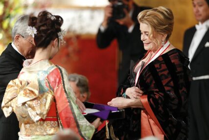 Katrin Denev uručena najprestižnija japanska nagrada