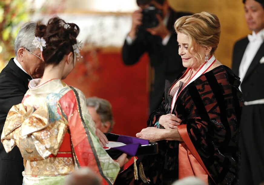 Katrin Denev uručena najprestižnija japanska nagrada
