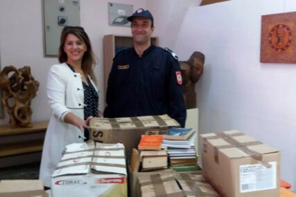 Trebinje: Biblioteka poklonila knjige Kazneno-popravnom zavodu i nagradila prve posjetioce