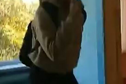 MOMENAT KADA JE KRENUO POKOLJ NA KRIMU Učenici bježe pred ubicom dok odjekuju eksplozije (VIDEO)