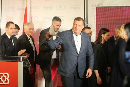 Dodik: BiH mora da radi BEZ VISOKOG PREDSTAVNIKA i stranci iz Ustavnog suda MORAJU DA IDU