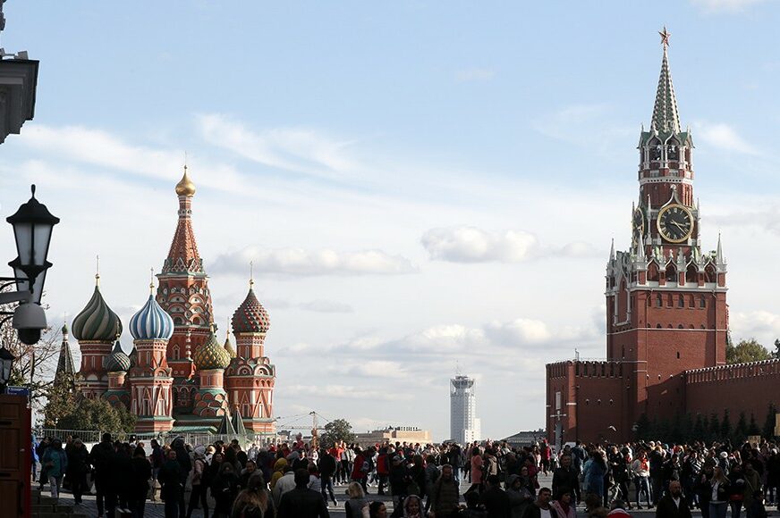 RUSI, BUDITE OPREZNI Ministarstvo spoljnih poslova Rusije upozorilo građane koji putuju u inostranstvo