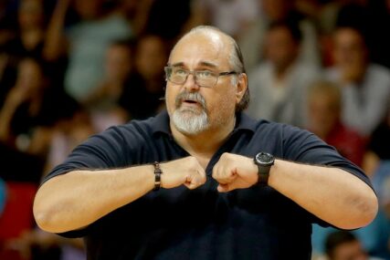 "Ne pratim košarku" Džikić se našalio u Laktašima, pa prokomentarisao uspjeh Srbije na Mundobasketu