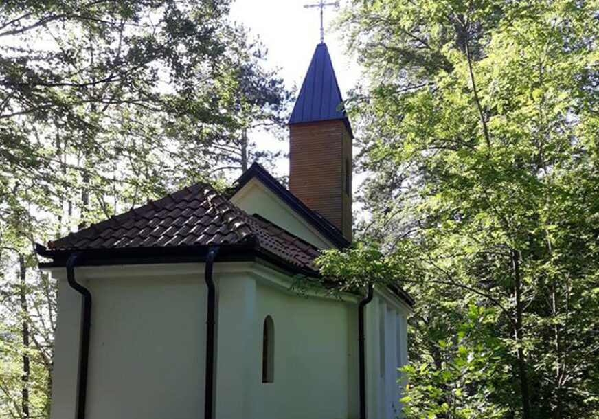 Maloljetnici oštetili katoličku crkvu kod Prijedora
