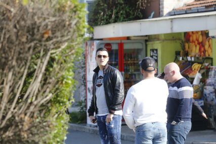"ČVRST JE ON MOMAK, IZVUĆI ĆE SE" Vjenčani kum Darka Lazića ne odvaja se od Ane Sević