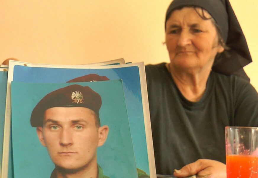 "Vezala sam crnu maramu tog dana i NIKAD JE NISAM SKINULA" Potresna ispovijest majke ubijenog gardiste koja NE SPAVA MIRNO 14 GODINA