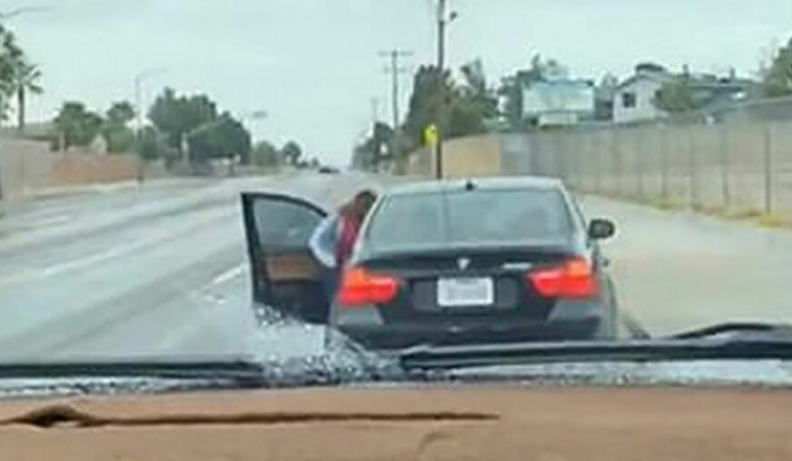 INTERNET SE GROHOTOM SMIJE Dječak (13) vozio djevojku u novom BMW-u, a onda ga stigla MAMA SA KAIŠEM (VIDEO)