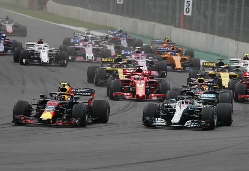 Hamilton ovjerio titulu, Ferštapen slavio u Meksiku