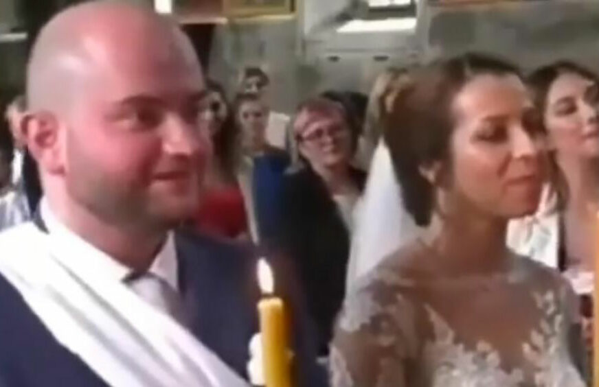 SIMPATIČNA ZGODA Sveštenik pitao srpskog mladoženju da li se obećao nekoj drugoj ženi, bolje da NIŠTA NIJE ODGOVORIO (VIDEO)
