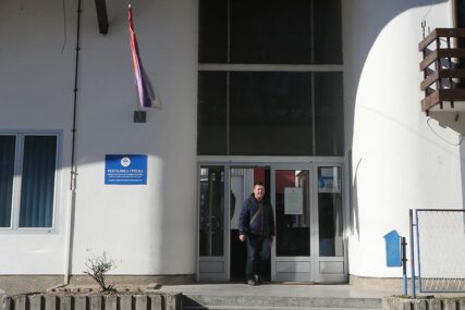KVADOM SLETIO S PUTA Muškarac prebačen u UKC Srpske nakon saobraćajne nesreće