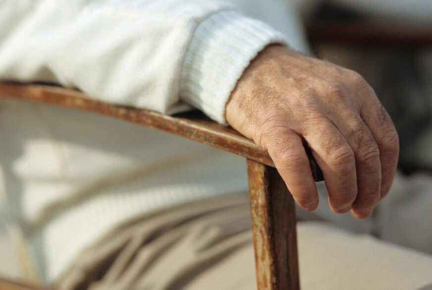 ZABRINJAVAJUĆI TREND Stariji od 90 godina u Britaniji sve više UZIMAJU KOKAIN