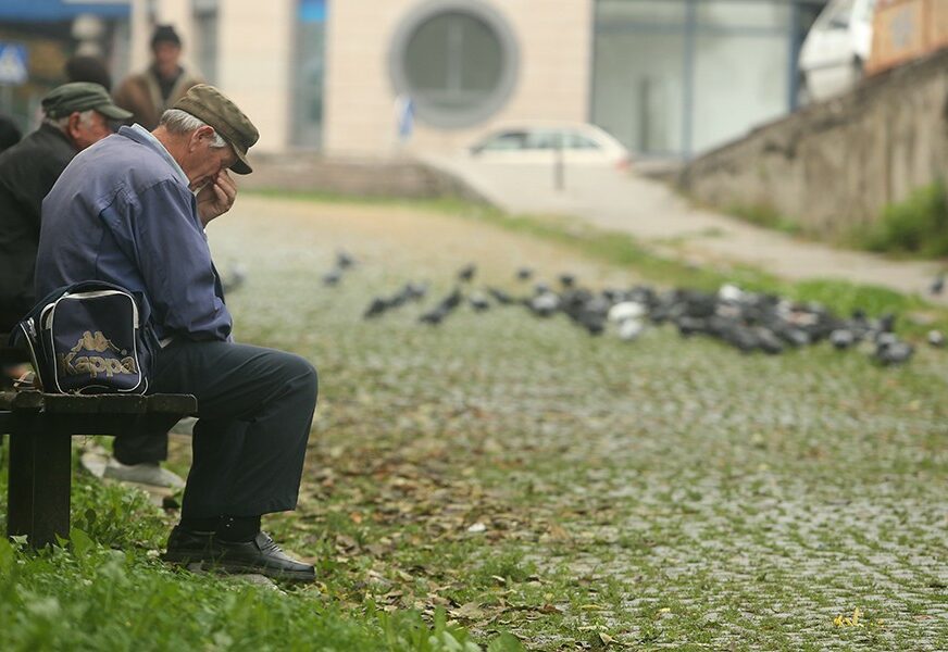 "Sinovi, zastanite, čeka vas neutješni otac Ljubomir" Pismo penzionera koje se čita s knedlom u grlu