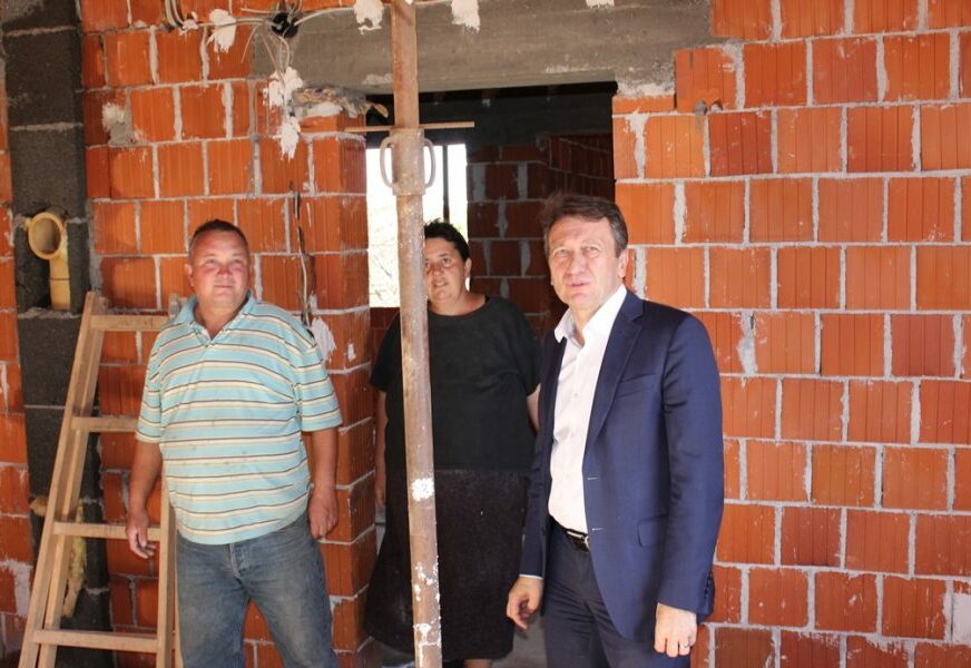Perić: Opština pomaže izgradnju kuća socijalno ugroženim porodicama