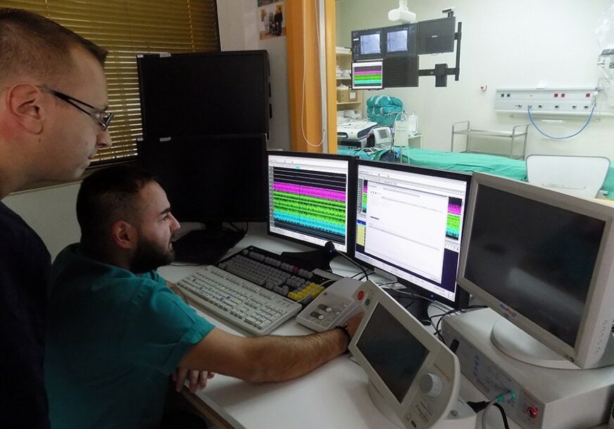 "SMANJIĆE SE SMRTNOST" Otvorena savremena sala za elektrofiziologiju srca na UKC-u