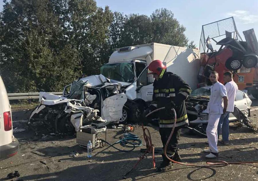 SJEĆANJE NA STRADALE Za deset mjeseci 104 osobe poginule u saobraćajnim nesrećama u Srpskoj