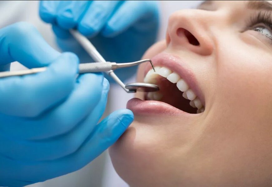 CRVENE TAČKICE Može li zubar “vidjeti” da ste nedavno imali ORALNI SEKS