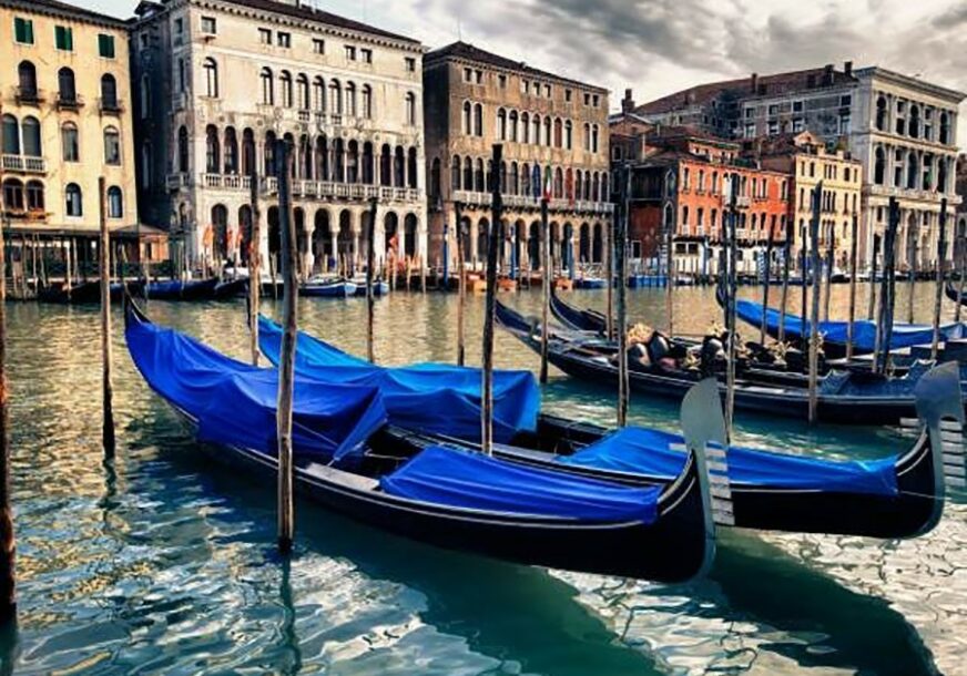 NAUČNICI PREDVIĐAJU POTOP Venecija bi mogla nestati do kraja vijeka