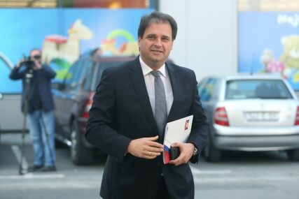 GOVEDARICA TVRDI "Dodik poslao signal da se neće odreći Кošarca"