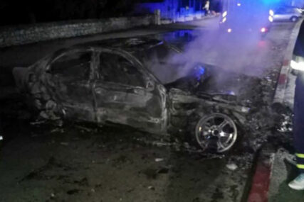 "NA OVAJ NAČIN ŠALJU PORUKU" Ponovo zapaljen automobil policajca u Trebinju