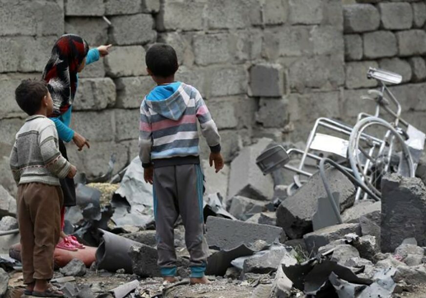 CRNA STATISTIKA Tokom rata u Jemenu UBIJENO ili ranjeno 9.200 djece