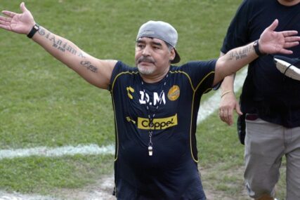 ARGENTINA U TRANSU Maradona preuzima klub u otadžbini