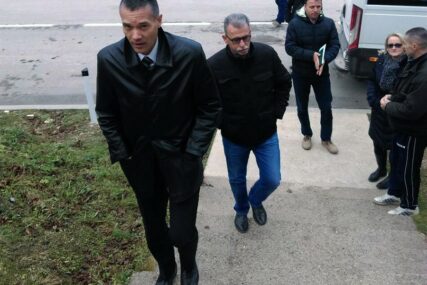 RADNICI SE VRAĆAJU NA POSAO Milan Kecman preuzeo funkciju vršioca dužnosti Šumskog gazdinstva u Istočnom Drvaru