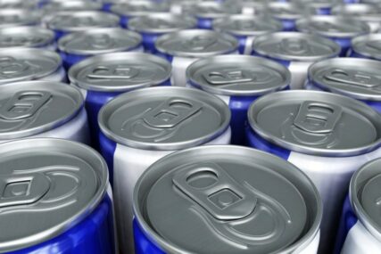 OPASNA KOMBINACIJA KOJU VOLE MLADI Miješanje vodke i energetskog pića može dovesti do rizičnog ponašanja
