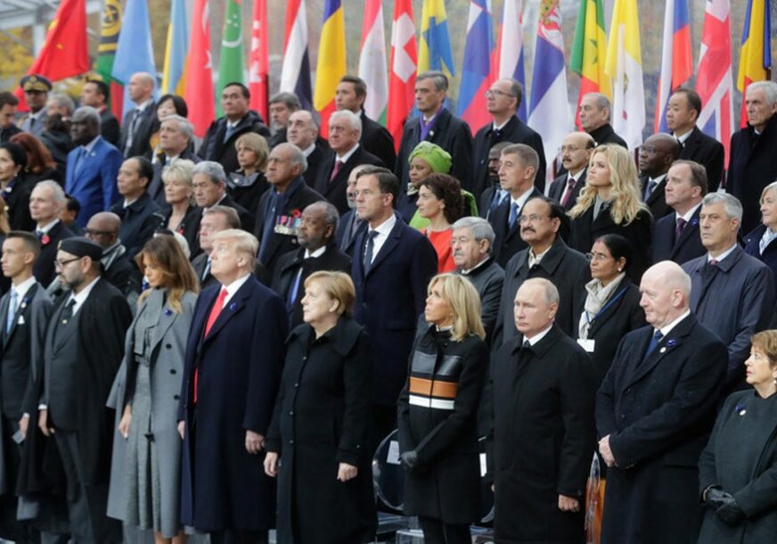 SKANDALOZAN RASPORED SJEDENJA Na svečanosti u Parizu Tačija smjestili blizu Putina, Francuzima traženo objašnjenje (FOTO)