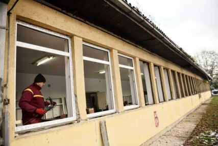 NOVI KUTAK ZA GRAĐANE Uređuju staru baraku u parku "Mladen Stojanović"