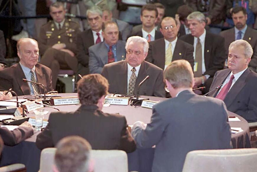 "PONAŠALI SU SE KAO RAZMAŽENA DJECA" Evo šta se dešavalo iza kulisa mirovnih pregovora 1995.
