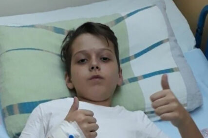 DJEČAK IZ SARAJEVA U BORBI SA OPAKOM BOLEŠĆU Emin (11) primio prvu hemoterapiju, i dalje TREBA POMOĆ dobrih ljudi