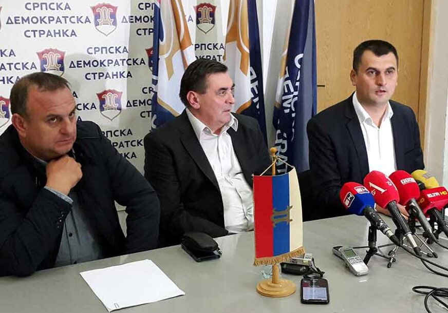 Gradski odbor SDS u Doboju PROTIV ISKLJUČENJA Petrovića, traži SMJENU Govedarice