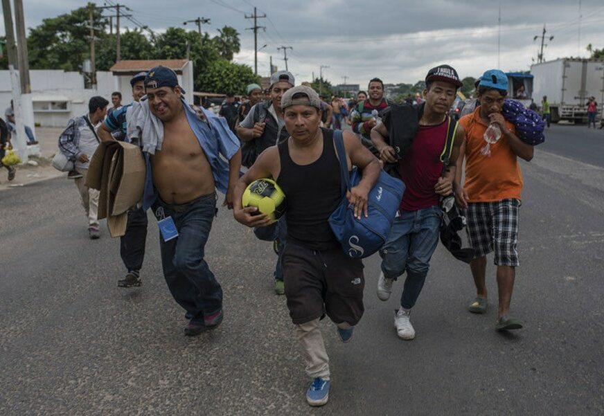 Kolona centralnoameričkih migranata nastavlja put ka SAD