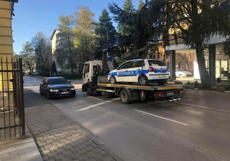 Nesvakidašnja situacija na putu zasmijala Banjalučane: Pauk služba "pokupila" policiju