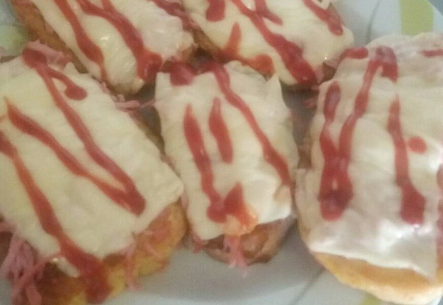 NI SLUČAJNO NE BACAJTE STARI HLJEB Pica na ovaj način sasvim sigurno će vas oduševiti