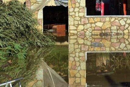 APOKALIPSA U SICILIJI U kući pronađena MRTVA TIJELA devetočlane porodice nakon poplave (VIDEO)