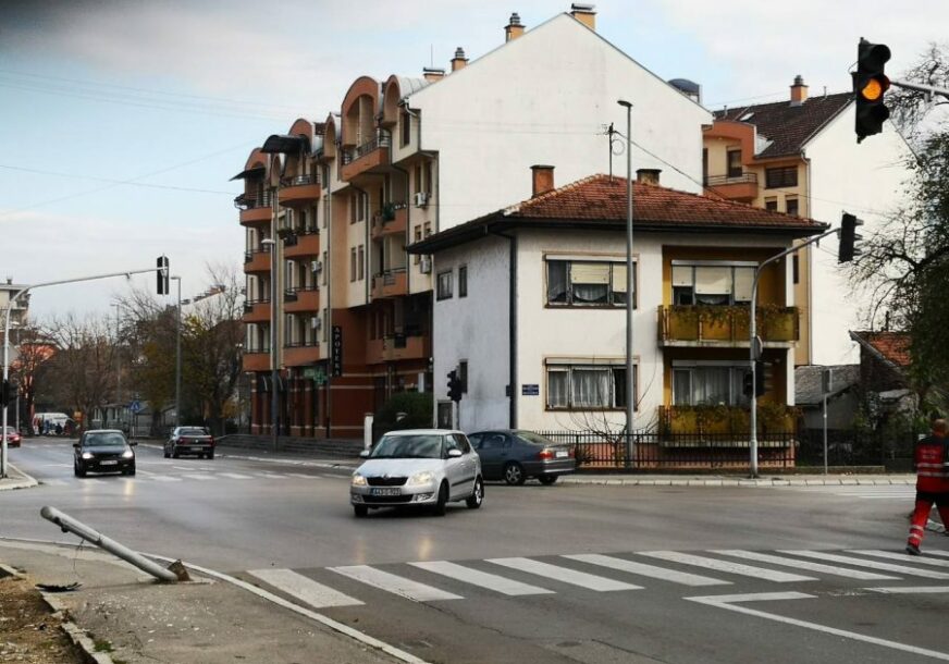 Popravke oštećenih semafora u Novoj Varoši i Rosuljama