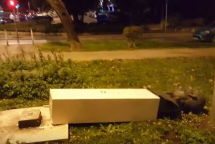 NE VOLIM PARTIZANE, KOMUNISTE I SRBE Ante je oborio bistu Rade Končara, slomio nogu i objasnio ŠTA SE DOGODILO (VIDEO)