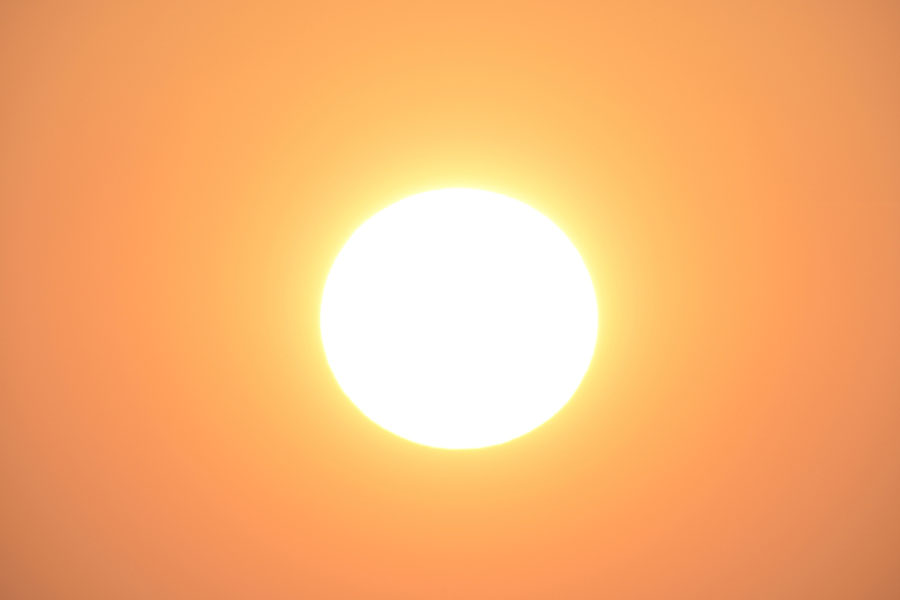 “ČEKALI SMO OVO DECENIJAMA” Konačno uslikana fotografija Sunca kakva do sad nije viđena (FOTO)
