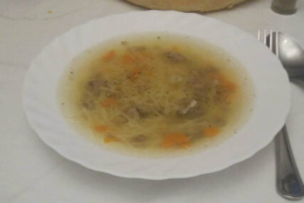 Novo istraživanje pokazalo: Supa koju jedemo kada smo bolesni oštećuje ćelije