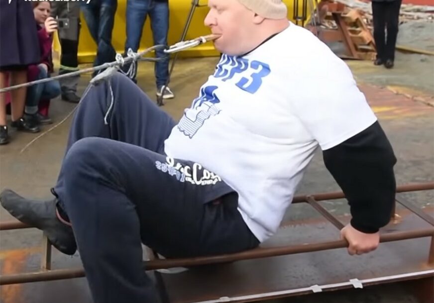 NEVJEROVATNO Zubima pomjerio brod težak 614 tona (VIDEO)