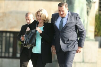 Konstitutivna sjednica Narodne skupštine RS: Dodik i Cvijanovićeva danas polažu zakletve