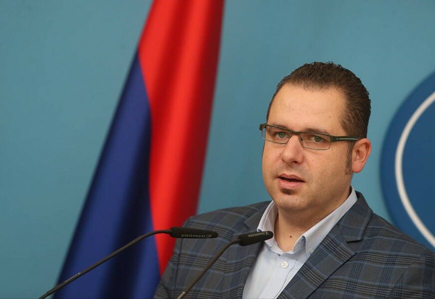 “RAZOTKRILI NAMJERE” Kovačević tvrdi da Šarović i SDA ignorišu volju građana Srpske