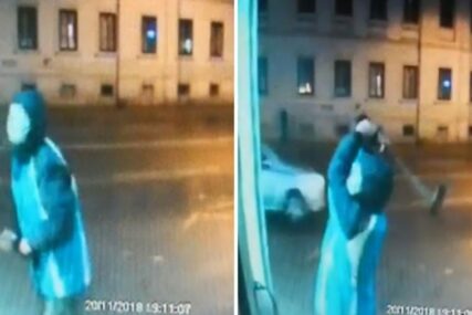 HOROR U CENTRU ZAGREBA Sjekirom DIVLJAČKI UDARAO u izlog zlatare, ali ga NIJE USPIO RAZBITI (VIDEO)