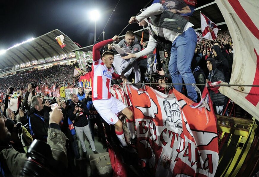 STIŽU DELIJE Zvezda će večeras imati GROMOGLASNU PODRŠKU u Napulju