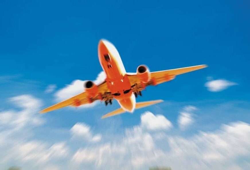 “SAKUPITE PARE ZA GORIVO I POLIJEĆEMO” Zahtjev pilota izazvao burne reakcije putnika